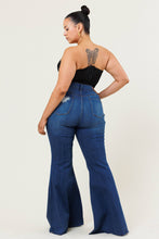 Load image into Gallery viewer, PLUS New Day Flare Jeans