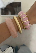 Load image into Gallery viewer, Vintage Resin Statement Bracelet