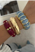 Load image into Gallery viewer, Vintage Resin Statement Bracelet
