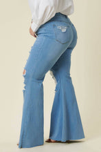 Load image into Gallery viewer, PLUS New Day Flare Jeans