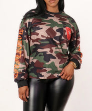 Load image into Gallery viewer, Camouflage Long Sleeve Round Neck Graphic Top

