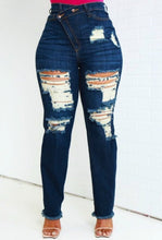 Load image into Gallery viewer, High Rise Destroyed Crossover Closure Jean
