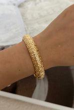 Load image into Gallery viewer, Vintage Resin Statement Bracelet

