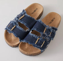 Load image into Gallery viewer, Women’s Comfort Flat Sandals Dual-Strap
