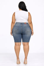 Load image into Gallery viewer, Plus Size Denim Jeans Women Bermuda Shorts Pants Stretch
