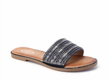 Load image into Gallery viewer, Flat Sole Casual Sandals And The Upper With Stones
