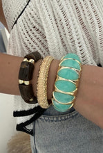 Load image into Gallery viewer, Vintage Resin Statement Bracelet

