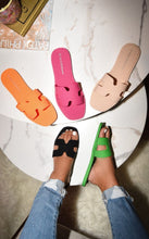 Load image into Gallery viewer, Jelly Slip on Slide Sandals
