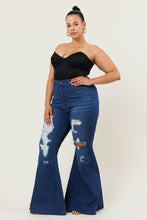 Load image into Gallery viewer, PLUS New Day Flare Jeans

