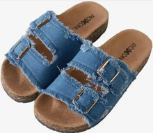 Load image into Gallery viewer, Women’s Comfort Flat Sandals Dual-Strap
