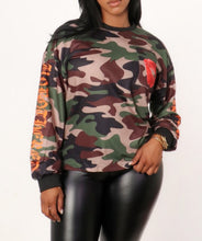 Load image into Gallery viewer, Camouflage Long Sleeve Round Neck Graphic Top
