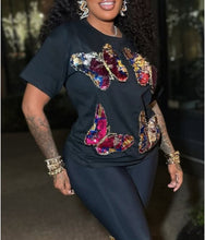 Load image into Gallery viewer, Sequin Embroidered Crew Neck Short Sleeve Tee
