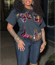 Load image into Gallery viewer, Sequin Embroidered Crew Neck Short Sleeve Tee
