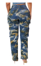Load image into Gallery viewer, Bleach Dyed High Waisted Cargo Jeans
