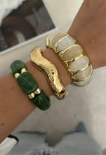 Load image into Gallery viewer, Vintage Resin Statement Bracelet
