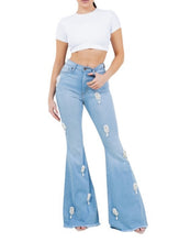 Load image into Gallery viewer, Perla Bell Bottom Jean in Light Wash
