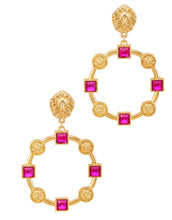 Load image into Gallery viewer, LION CIRCLE EARRING
