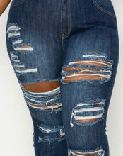 Load image into Gallery viewer, Deja Vu Curvy Stretch Skinny-Jeans
