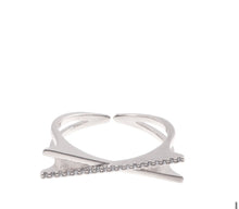 Load image into Gallery viewer, Criss Cross Rhinestone ring
