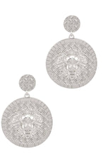 Load image into Gallery viewer, Metal Circle Hammered Lion Earring
