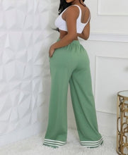 Load image into Gallery viewer, Out Of The Way Lounge Pant
