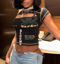 Load image into Gallery viewer, Letter Print Cut Out T-shirt
