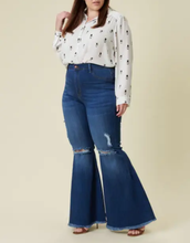 Load image into Gallery viewer, Plus All or Nothing Flare Jeans
