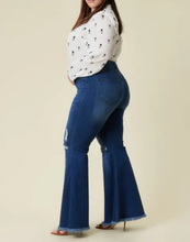 Load image into Gallery viewer, Plus All or Nothing Flare Jeans
