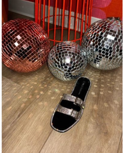 Load image into Gallery viewer, Jelly slip on slide Sandal
