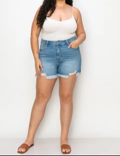 Load image into Gallery viewer, Plus Size High Rise Stretch Mid Short
