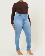 Load image into Gallery viewer, Plus Cozy Vibrant Skinny Jeans
