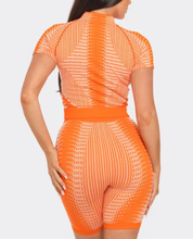Load image into Gallery viewer, Seamless Front Zip Up Top and Shorts Set
