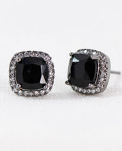 Load image into Gallery viewer, Earrings Saquare Stud
