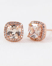 Load image into Gallery viewer, Earrings Saquare Stud
